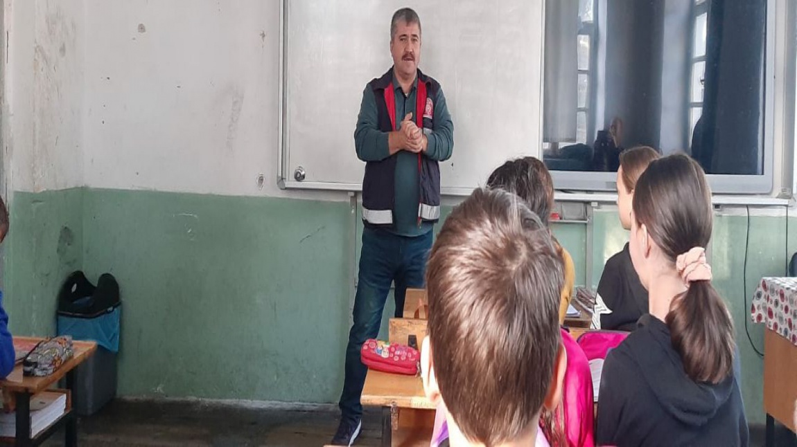 Balıkesir Büyükşehir Belediyesi İtfaiyesi Tarafından 7. Sınıf Öğrencilerimize Eğitim Verildi.